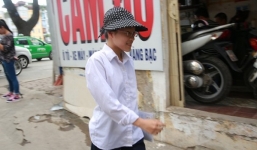 Chân dung nữ sinh thi Sử được 18 cán bộ coi thi 'phục vụ'