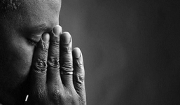 Kinh hãi thấy vợ co giật rồi tử vong bên giường ngủ