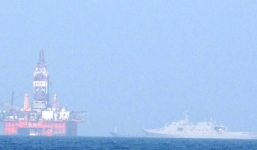 Trung Quốc duy trì 2 tàu hộ vệ tên lửa ở giàn khoan Hải Dương 981