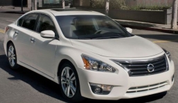 Nissan Altima 2015 sẽ có giá tốt hơn