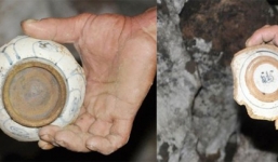 Người đàn ông đào thấy vàng dưới quan tài không đáy