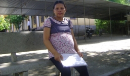 Cận cảnh nữ sinh mang bầu 9 tháng thi tốt nghiệp xong nhập viện chờ sinh