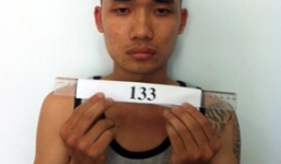 Nhốt 5 nam sinh viên trong nhà vệ sinh để đồng bọn “cuỗm” laptop