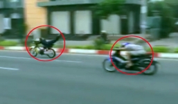 Quái xế đua xe theo phong cách 'nàng tiên cá' náo loạn đường phố Sài Gòn