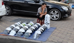 Phạt người đội mũ bảo hiểm kém chất lượng từ 1/7