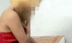 Mẹ ngồi tù vì “mây mưa” với bạn học của con gái