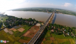 Toàn cảnh cầu vượt sông Hồng dài nhất Việt Nam