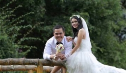 Cô giáo trẻ 'vượt bão' kết hôn với chàng trai bại liệt