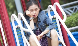 Angela Baby thẫn thờ khi rơi vào cảnh 'Chung Sống Tạm Thời'