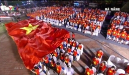 'Tổ quốc nhìn từ biển' - chưa bao giờ thiêng liêng đến thế