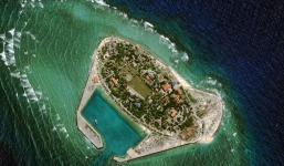 Bloomberg: TQ đang biến Trường Sa thành “Dubai nhái” ở biển Đông