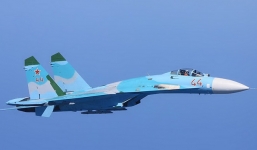 Nhật triệu tập đại sứ TQ vì vụ áp sát máy bay trên biển