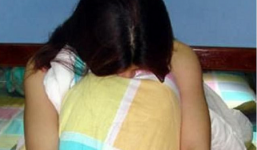 Bỏ nhà đi, bé gái “quan hệ” với bạn chat suốt 7 ngày trong nhà nghỉ