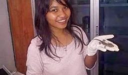 Sốc: Người phụ nữ đẻ ra thằn lằn ở Indonesia