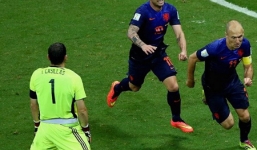 Hà Lan “thảm sát” Tây Ban Nha với tỷ số 5-1