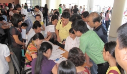 Căng thẳng “thi đấu” vào lớp 6: Bố mẹ làm khổ con