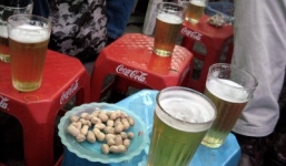 Hốt bạc như bia hơi vỉa hè