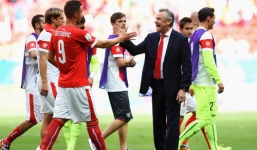 Thụy Sỹ 2-1 Ecuador: Chiến thắng phút bù giờ