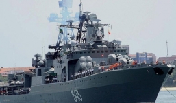 Chiêm ngưỡng tàu săn ngầm 'khủng' của Nga ở Cam Ranh