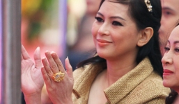 Những bà vợ siêu giàu khiến chồng phải lép vế