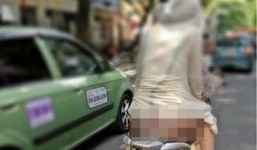 Cô gái mặc hở hang, lộ phần nhạy cảm vô tư lượn khắp phố Hà Nội