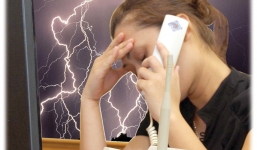 Có nên nghe điện thoại khi trời có sấm sét?