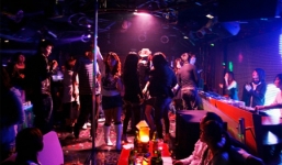 Nữ sinh Kinh tế tặng 1 triệu đồng cho người tìm thấy Facebook trai đẹp