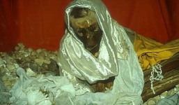 Bí ẩn xác chết Tây Tạng 600 năm không phân hủy