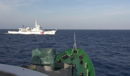 Tàu Trung Quốc tăng tốc, tìm cách đâm, húc tàu Việt Nam