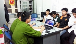 Xem ảnh nhạy cảm, toàn bộ tài khoản trong điện thoại bị lột sạch