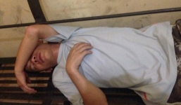 Chủ quán cà phê hành hung cặp vợ chồng, bé gái 8 tháng rơi xuống đất