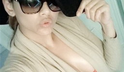 Siêu mẫu Hoàng Yến khoe dáng chuẩn với bikini