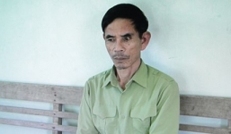 Bố dượng giở trò dâm ô với con nuôi của vợ