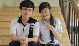 Đôi bạn chia sẻ bí quyết thành thủ khoa tốt nghiệp