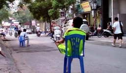 Dở khóc, dở cười chuyện “trai vẫy” giữa lòng Hà Nội