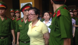 “Quý bà” lôi cả chồng hờ và con trai buôn ma túy lãnh án tử