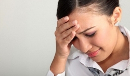 Hối hận vì đưa con gái đi bắt quả tang chồng ngoại tình