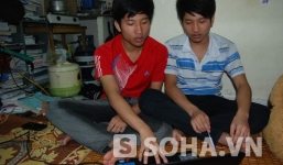 Thủ khoa Đại học Y có bố ngủ trong ống cống hiện sống ra sao?