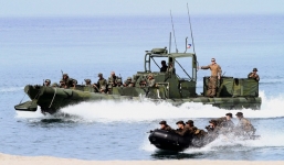 Lính Mỹ, Philippines 'đổ bộ' gần vùng biển tranh chấp với Trung Quốc