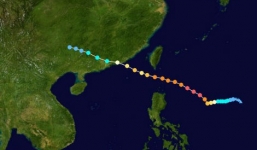 Trung Quốc mở rộng khu cảnh báo bão ra toàn bộ Biển Đông