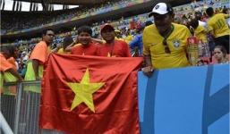 Nếu cờ Trung Quốc xuất hiện trên sân bóng Việt Nam thì sao?