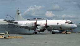 Sức mạnh 2 máy bay Mỹ xuất hiện ở khu vực giàn khoan Hải Dương 981