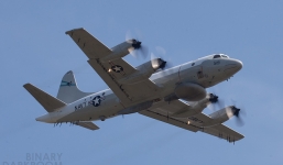 Máy bay Mỹ bay qua khu vực giàn khoan Trung Quốc