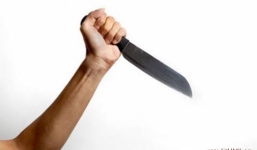 Nợ nần, cha đâm hai nhát vào bụng con gái 3 tháng tuổi rồi tự tử