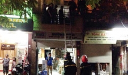 Say rượu, nam thanh niên đòi tẩm xăng đốt nhà cổ