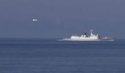 Máy bay lượn trên giàn khoan Trung Quốc: Mỹ không dọa suông?