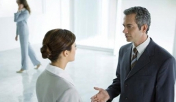 Sáng bác, chiều anh, loanh quanh tối trời thì kêu bằng chú