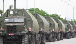 Dân Hải Phòng bất ngờ được chiêm ngưỡng dàn xe quân sự