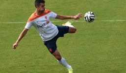 Nóng: Van Persie không thể ra sân trong trận tứ kết World Cup 2014?