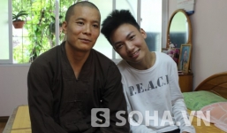 Sư thầy cõng nam sinh 'chỉ biết bò' đi thi đại học